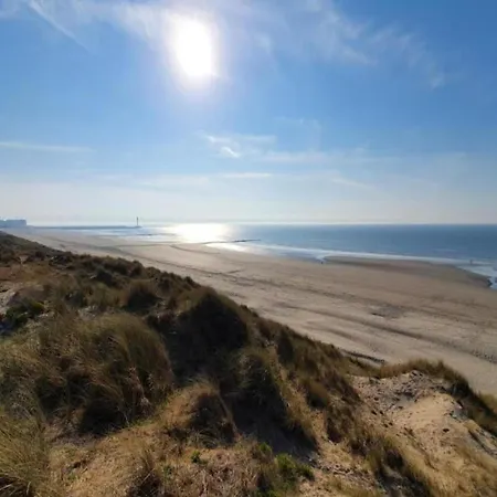 In By The 尼乌波特